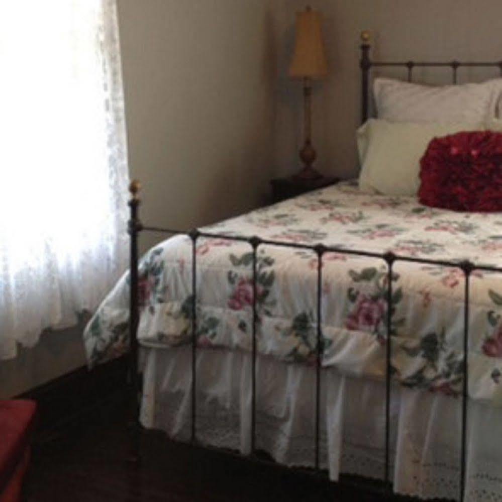 Home Sweet Home Bed & Breakfast Paris Екстериор снимка